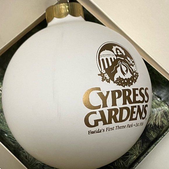 Vintage 1993 Cypress Gardens Florida Season's Greetings Christmas Ornament Bulb - Picture 9 of 9